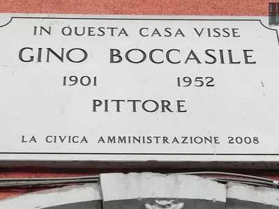 ...l� dove c�� una targa a ricordarlo